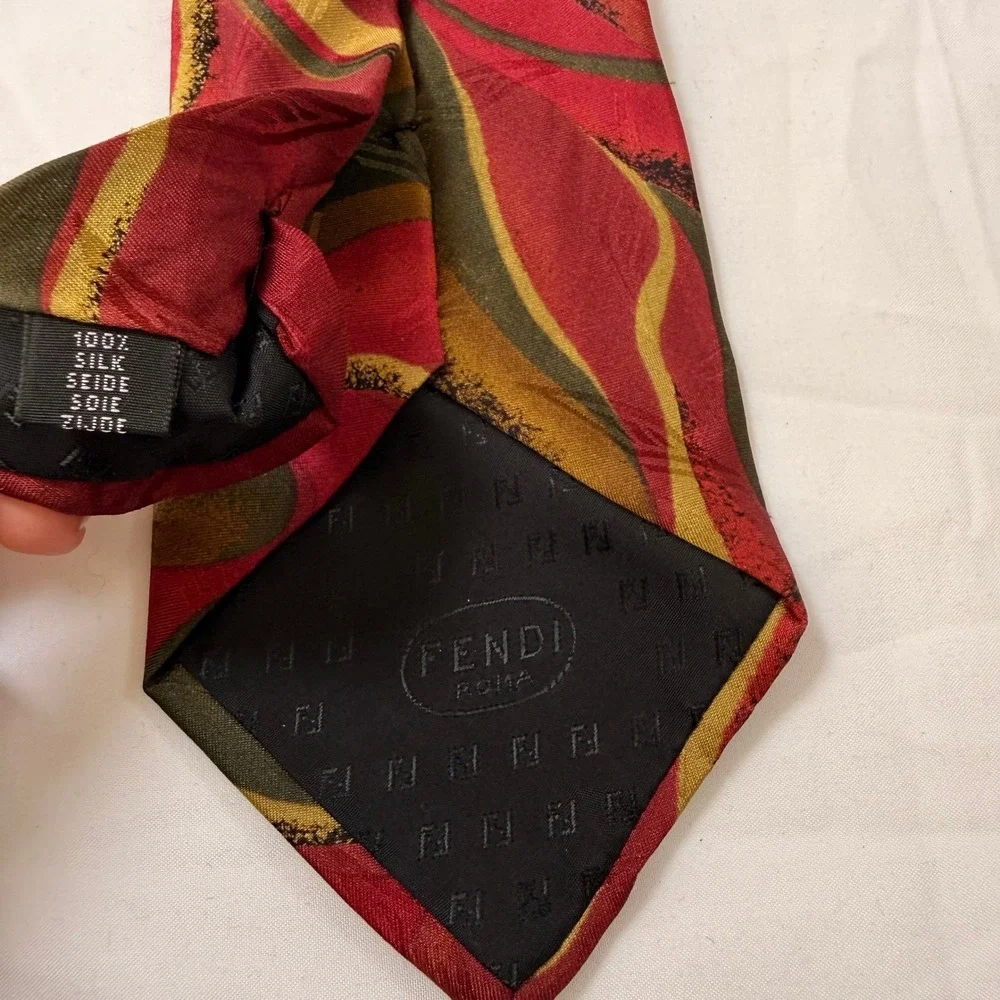 Fendi Silk Tie Red Gold Green‎ Abstract Swirl Pattern Mens Luxury